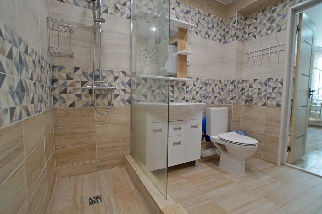 Апартамент в можжевеловой роще с видом на лес и горы