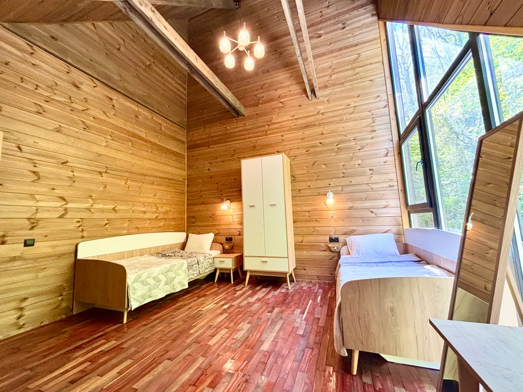 Квартира Квартира Кругозор*2-эт кв. 110м² с видом на озеро — Сочи