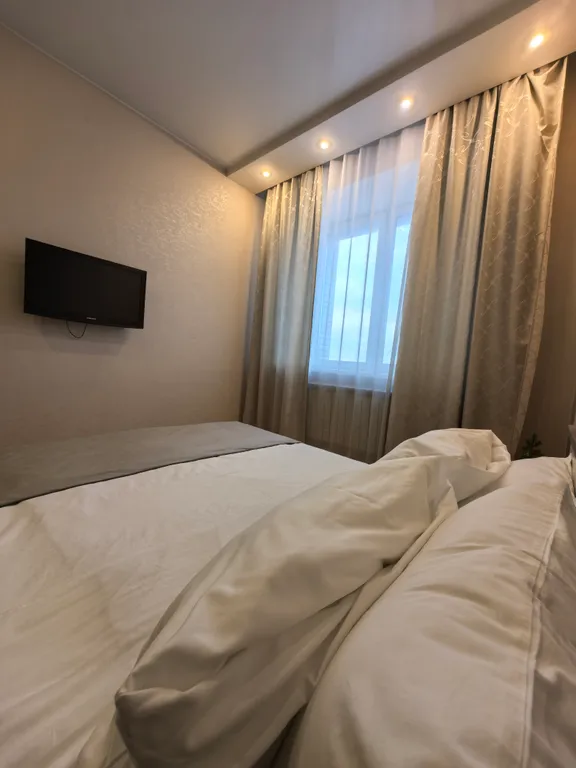 Евродвушка на набережной с видом на Собор для четверых