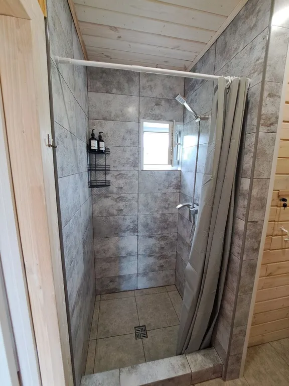 Дом у озера с банным чаном и русской баней