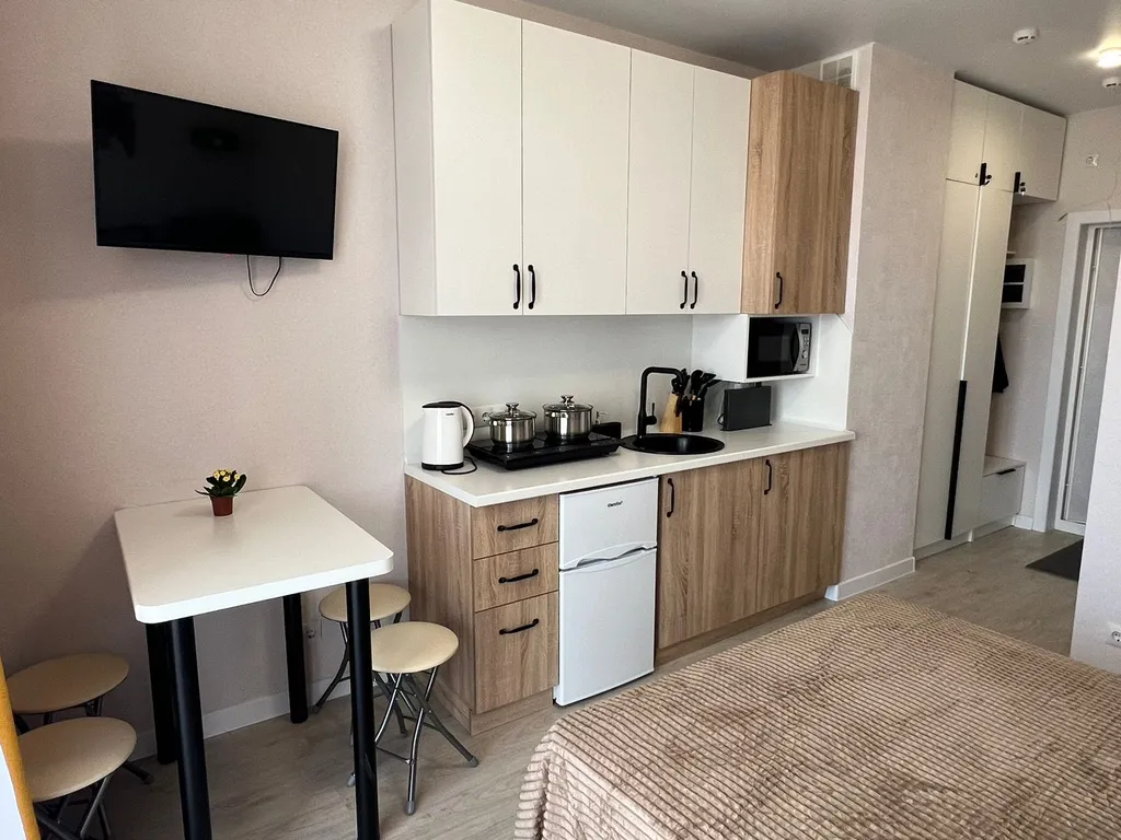 338 Cтудия с бассейном на 4 человека