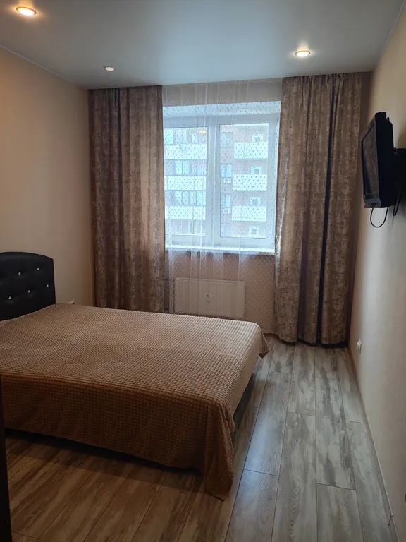 Уютная квартира возле ТЦ Кристалл — аренда посуточно в Тюмень