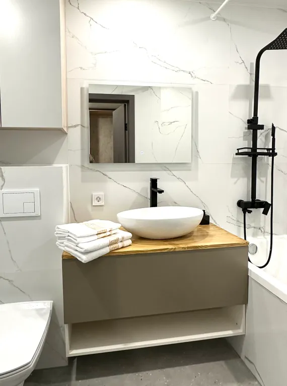 Современная DejaVu в новом ЖК в центре города