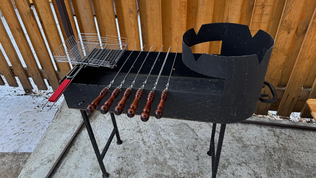 Дом Тихий Бор в березовом лесу