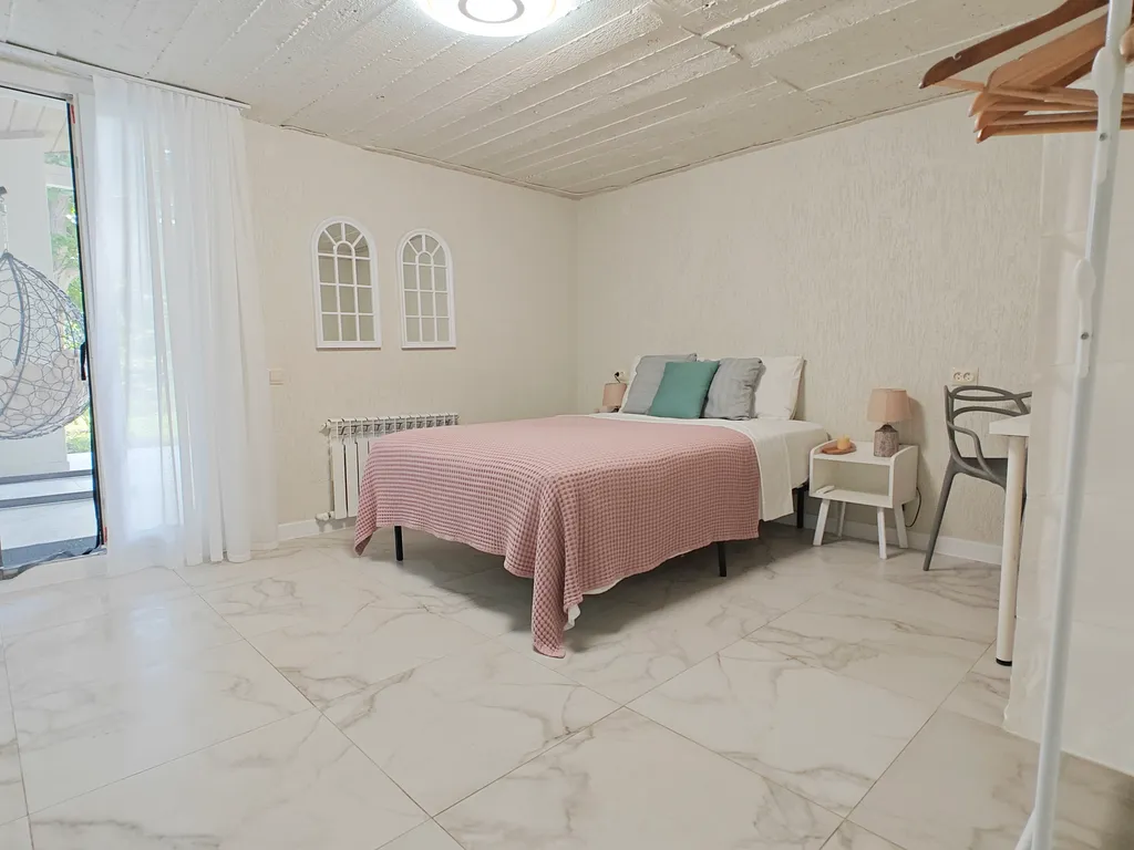 Номер Лаванда с террасой и парковкой