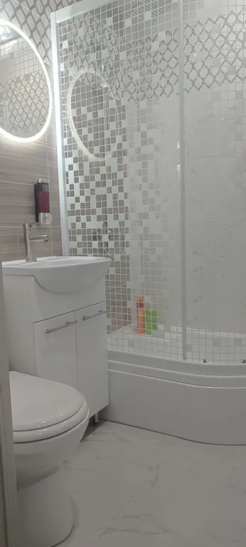 Шикарная двушка с евроремонтом в центре, экскурсионное сопровождение