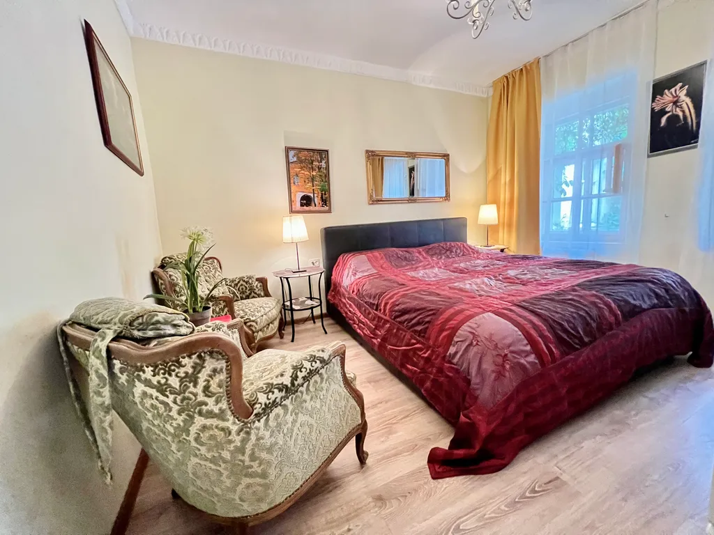 Уютная двухкомнатная квартира в центре — аренда посуточно в Санкт-Петербург