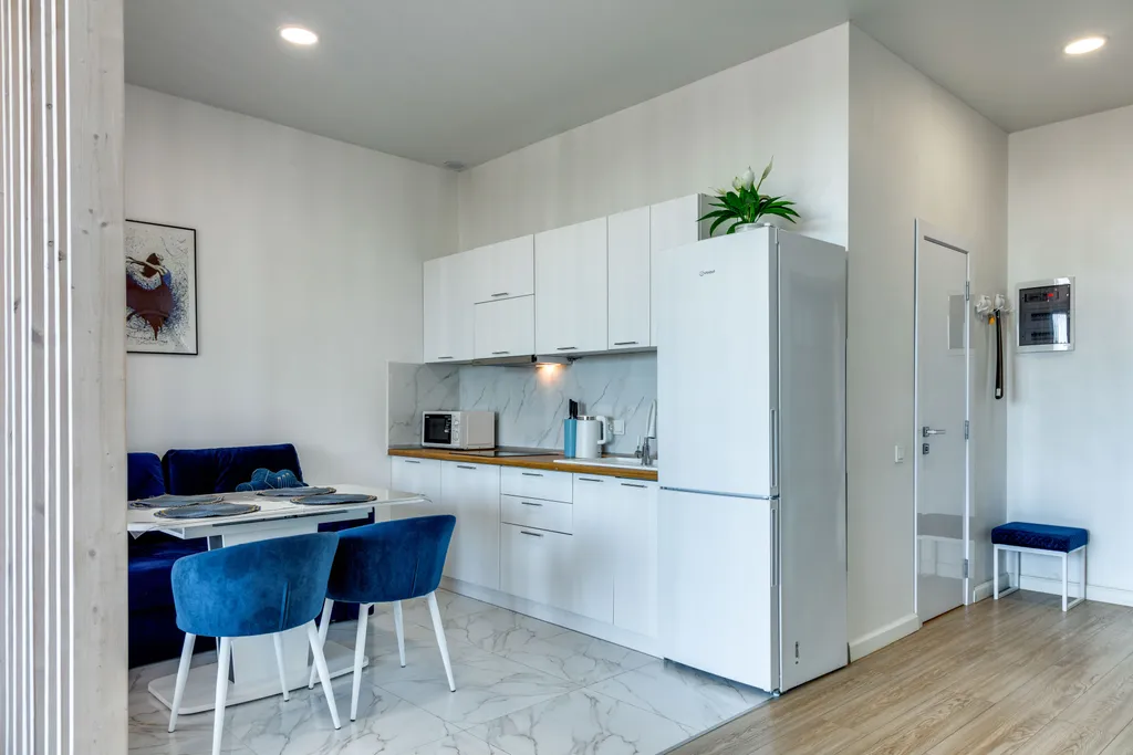 Студия с балконом