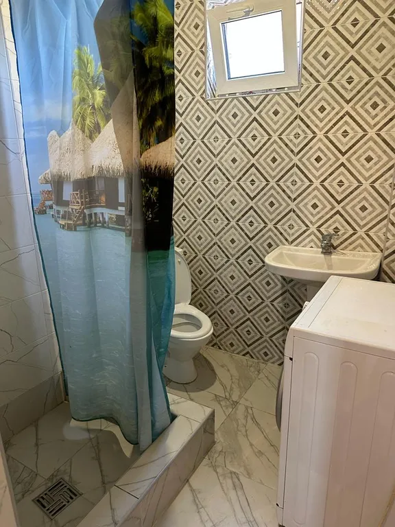 Студия в тихом районе, без комиссии без животных