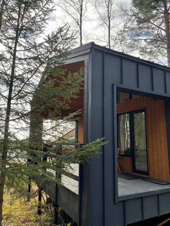 Коттедж Дом Barn house в хвойном лесу — Половина