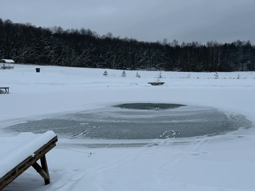 Глэмпинг у peки Bолoста