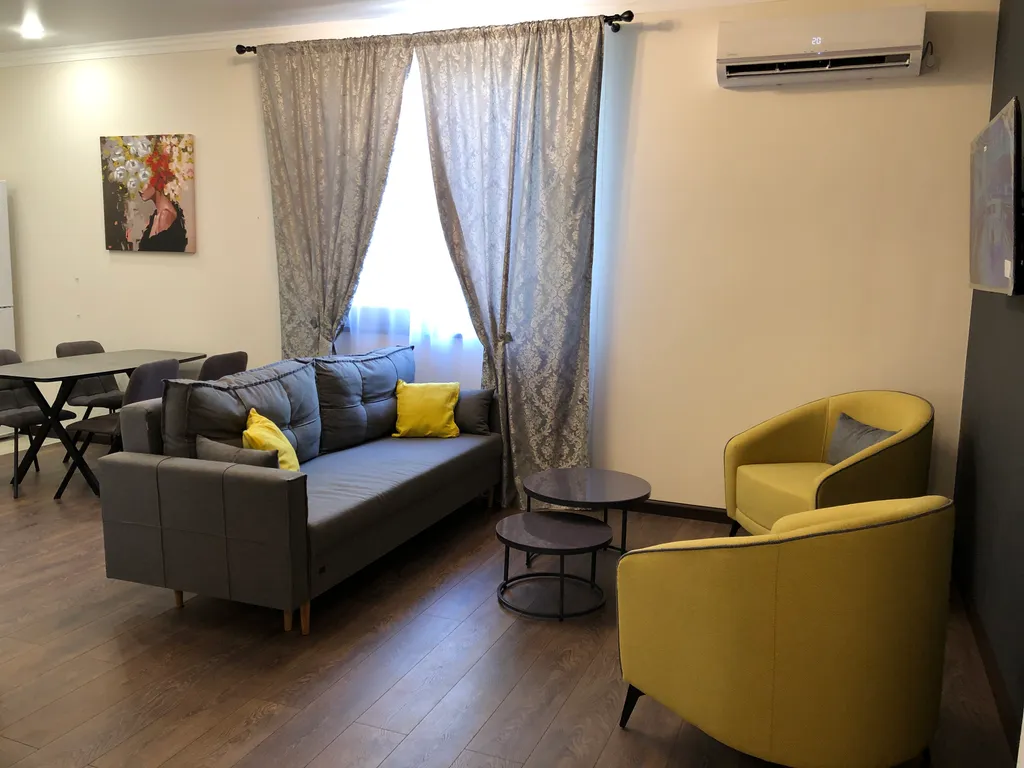 Уютная евро-трехкомнатная квартира с евроремонтом — аренда посуточно в Сухум