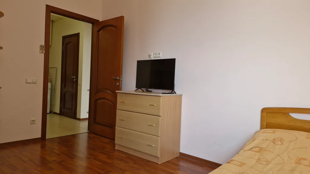 Просторная, видовая 2-комнатная квартира