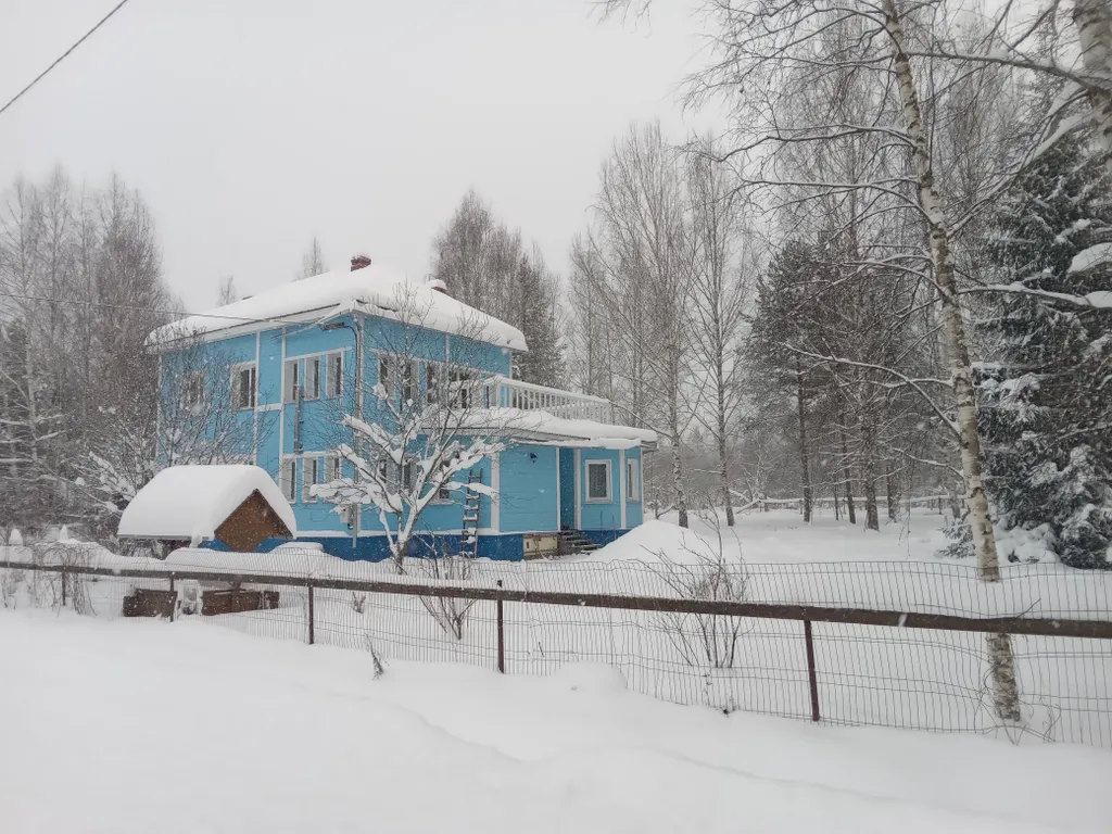 Дом на большом лесном участке