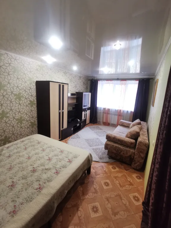 1–комнатная квартира в 10 минутах хотьбы от пл. Ленина