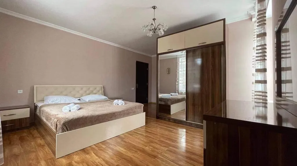 6-комнатный Дом