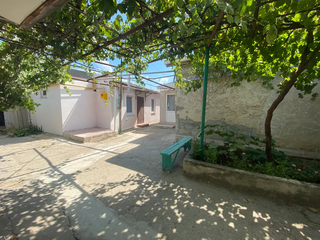 Коттедж Уютный домик недалеко от пляжей в историческом центре — Евпатория