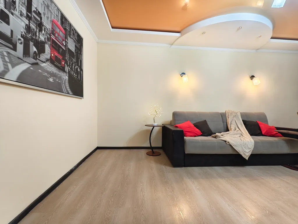 Уютная трёхкомнатная квартира в центре