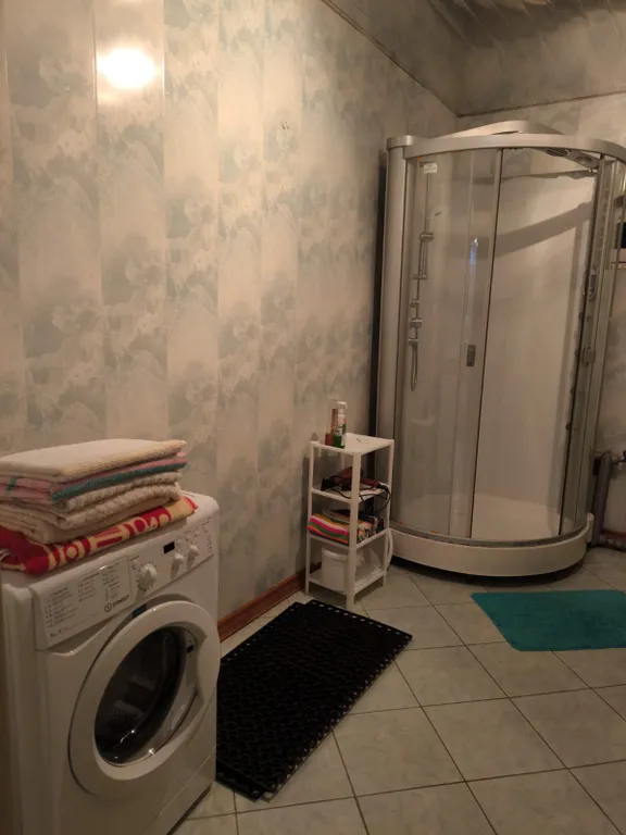 Уютный дом на берегу реки Трубеж