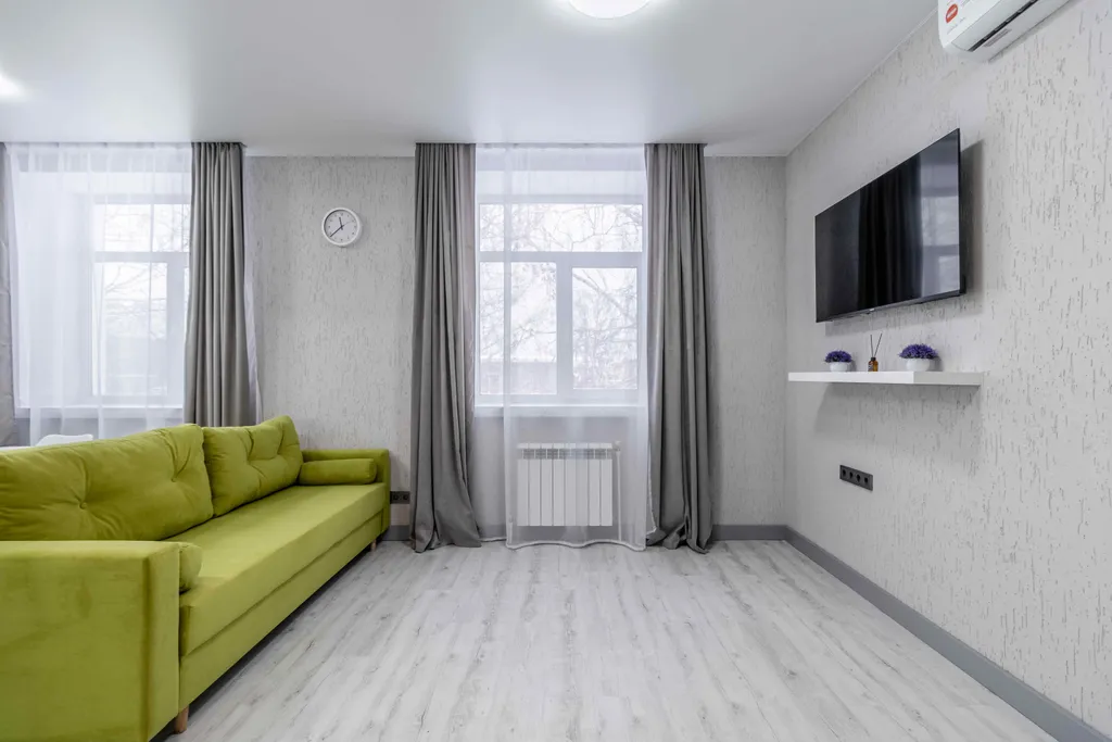 Кто ценит комфорт: новая мебель, техника, бельё