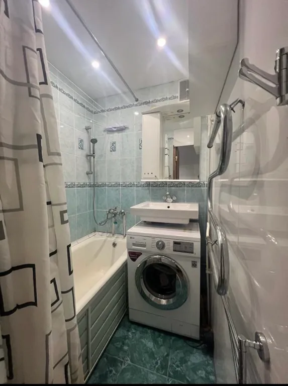 Квартира 2-комнатная квартира в центре города — Кронштадт