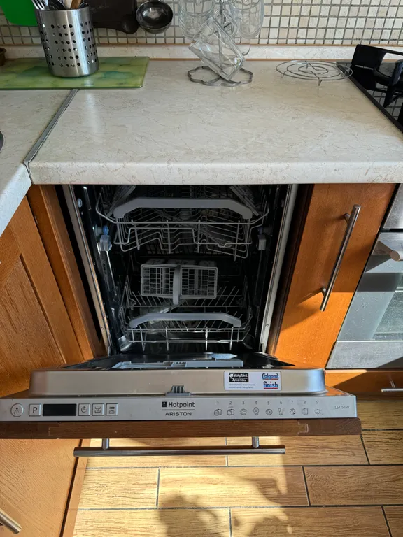 Большая 3-комнатная квартира в самом центре на площади