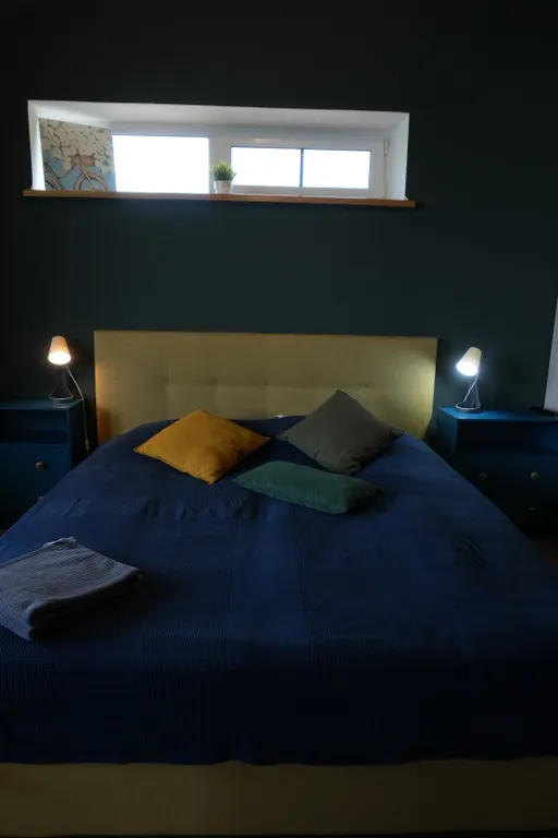 Вилла на берегу озера