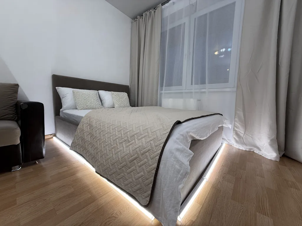 Квартира Тут хорошо на Циолковского — аренда посуточно в Екатеринбург