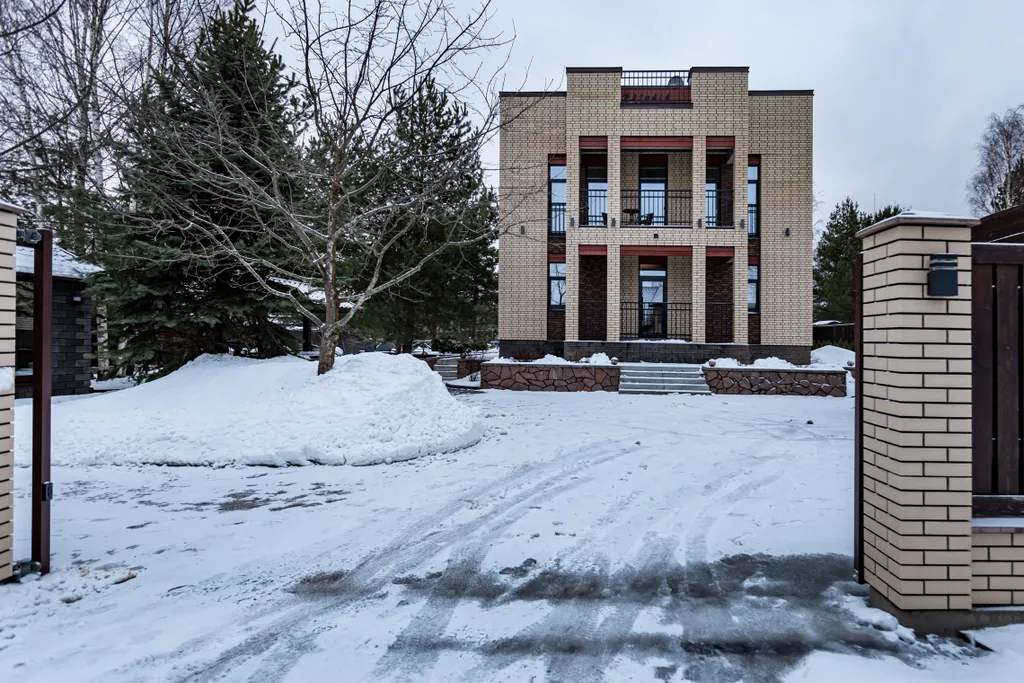 Загородный дом Räisälä с сауной, банным чаном и летним бассейном