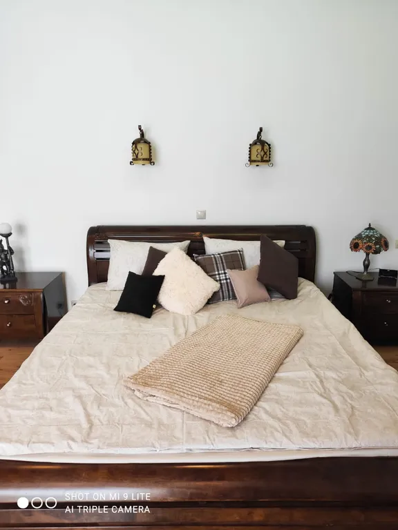 Дом на берегу сказочного озера