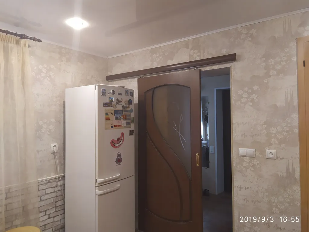 Комната в доме у входа в парк