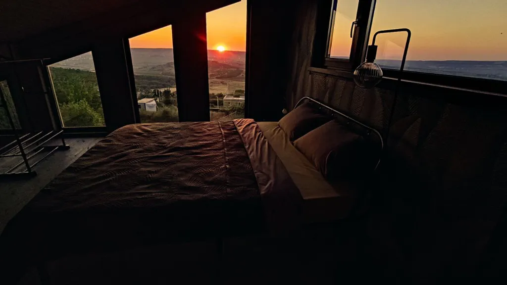 Уютная дача с фантастическими видами и купелью на дровах