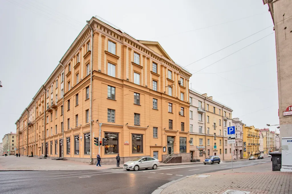 Квартира Двухкомнатная квартира в центре с лифтом, рядом жд вокзал — Минск