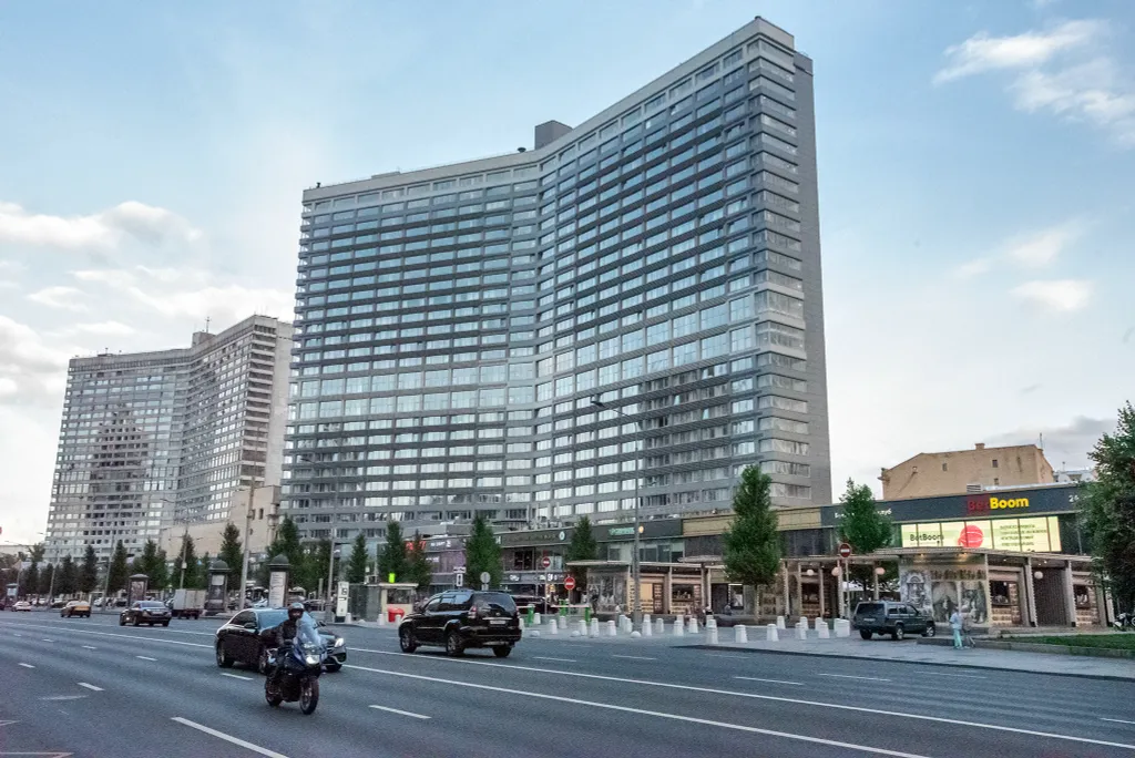 Видовые апартаменты с балконом