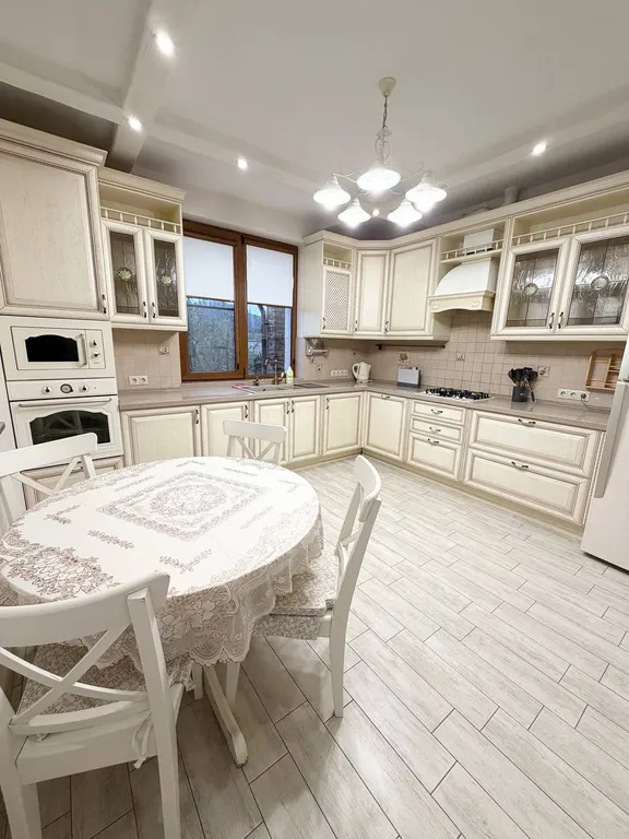 Просторный уютный коттедж с сауной и удобной транспортной развязкой