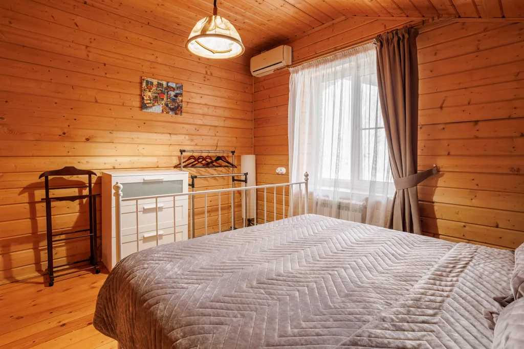 Коттедж в центре города с видом на парк