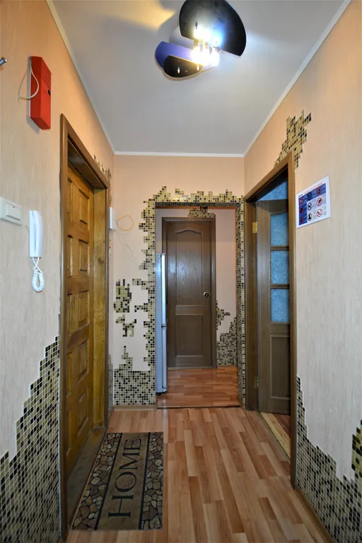 Двухкомнатная квартира с раздельными комнатами балконом и лифтом