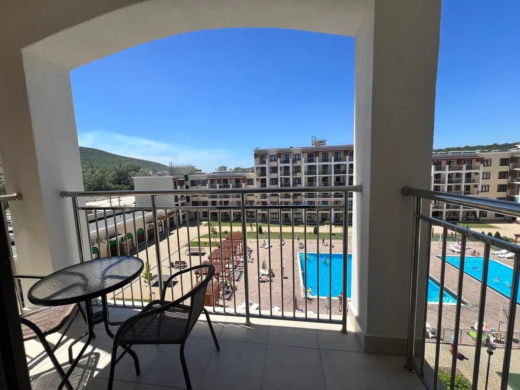 Видовая евротрехкомнатная квартира — аренда посуточно в Сукко