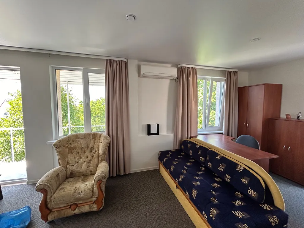 Коттедж Комфортабельный 2-х эт. дом для 4-х чел. в центре Гагаринского р-на — Севастополь