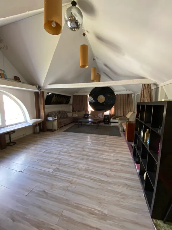 4-комнатный Дом