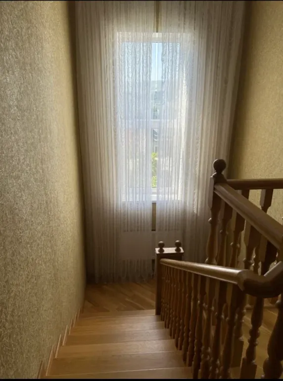 Просторный дом в районе центра