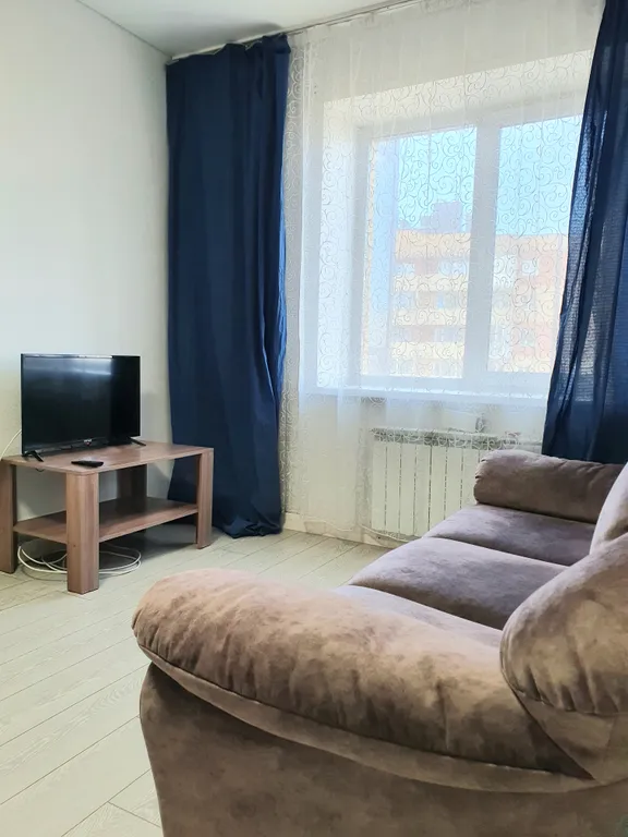 Новая квартира в центре города — аренда посуточно в Абакан