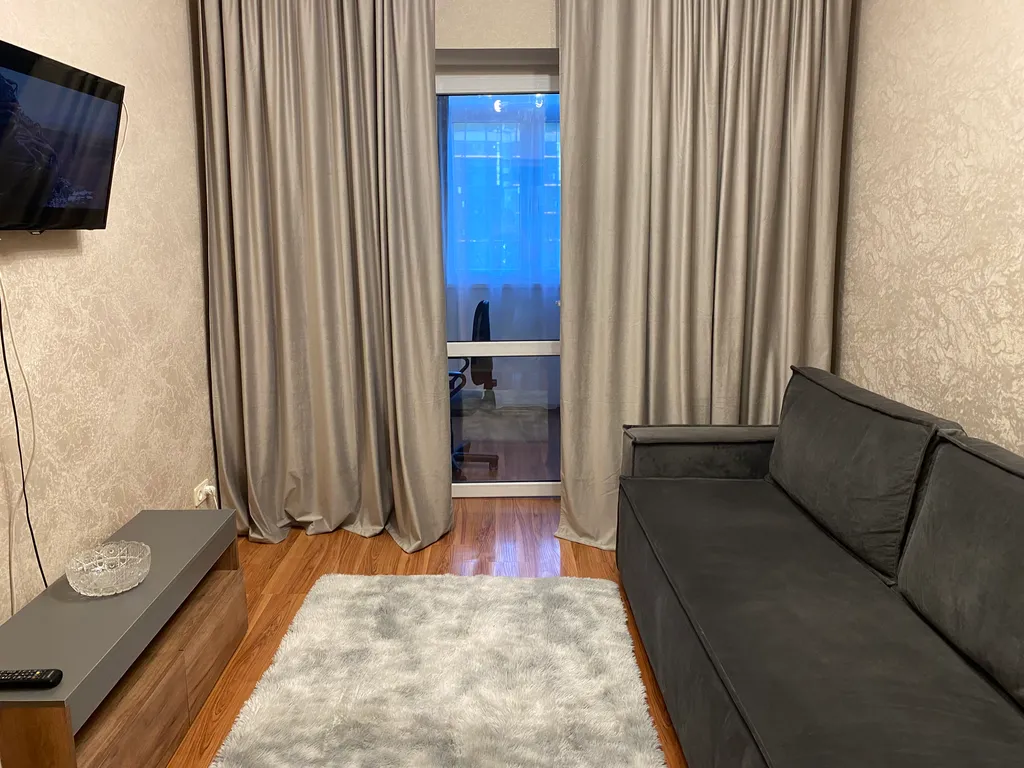 Трехкомнатная квартира в центре Небуга