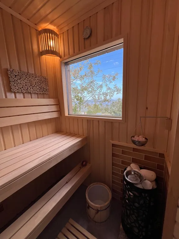 Домик с сауной и теплым бассейном в Новороссийске|ТеремШато