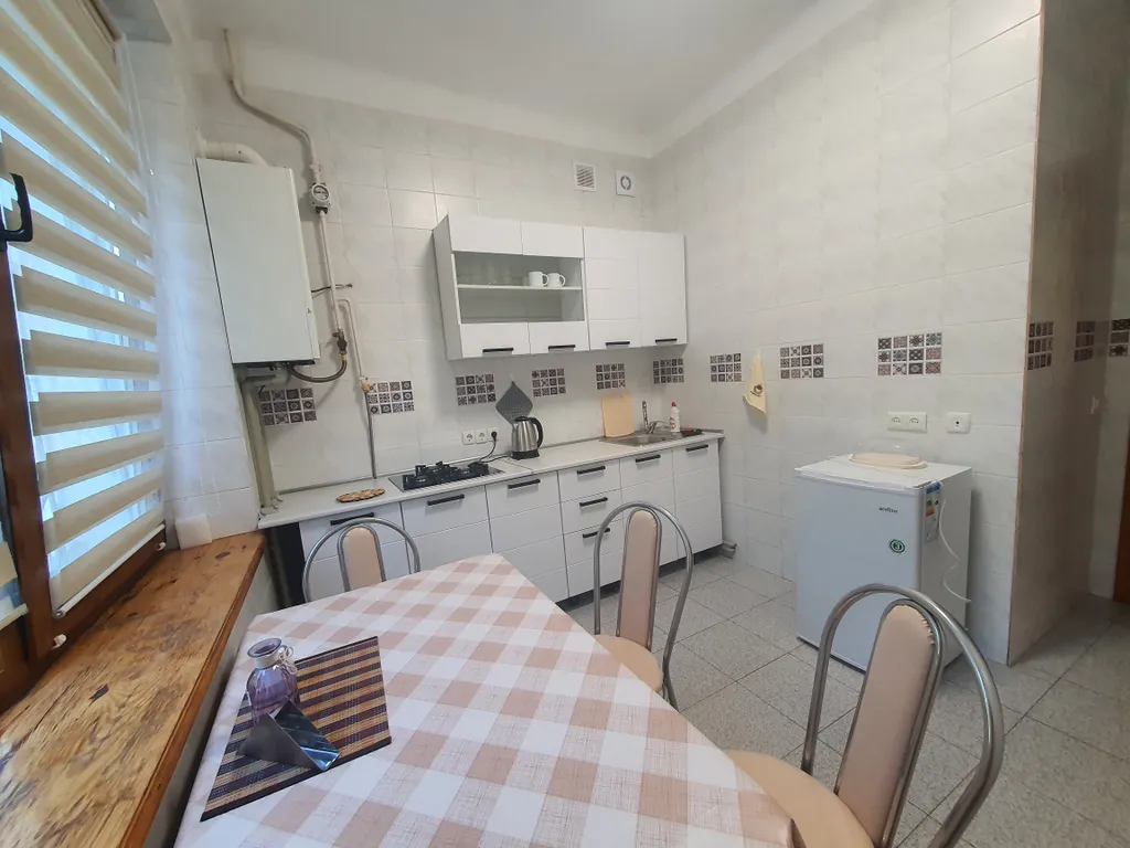 Квартира Квартира Уютный номер с отдельной кухней и санузлом — Феодосия