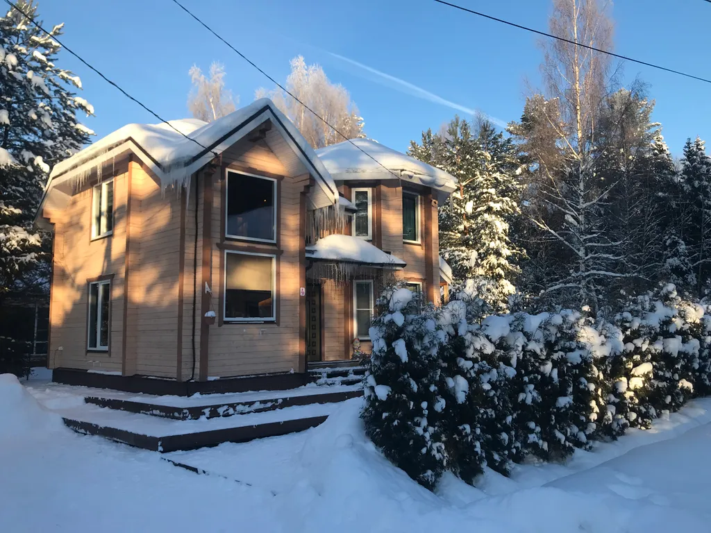 Дом синь-камень