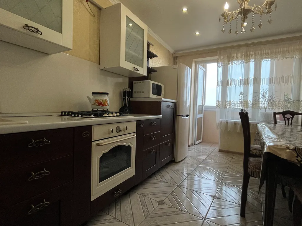 Квартира 3-комнатная Квартира — Владикавказ