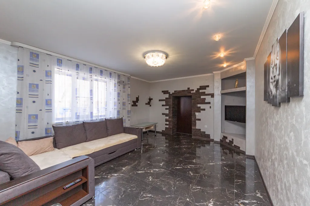 Коттедж в пяти минутах до аэропорта