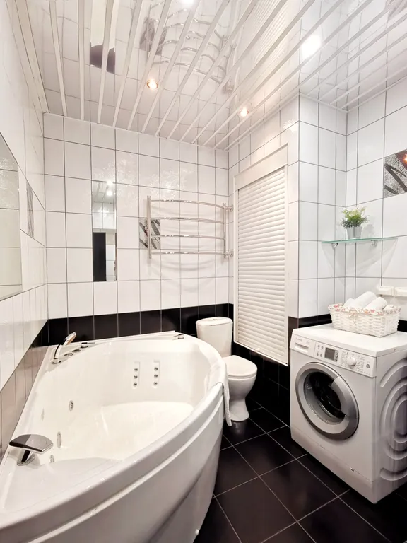 Стильная 3к квартира Апарт-Комфорт с джакузи в Центре