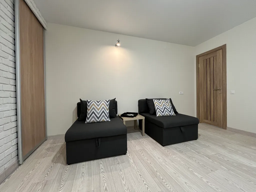 Квартира Апартаменты со свежим ремонтом и отдельным входом Neoclassic — Ярославль